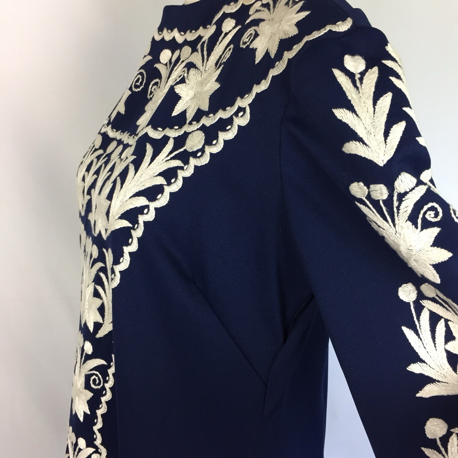 VTG Hand Embroidered Maxi Hostess Gown Dress 3/4 Bell Sleeves Knit 8-10 Bust 39&Prime;