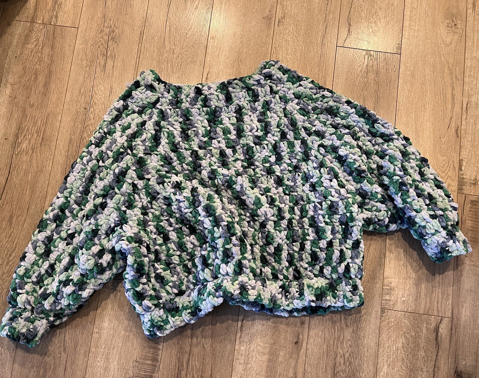 Vtg Boho Chunky Sweater hand knit pullover blue green large
