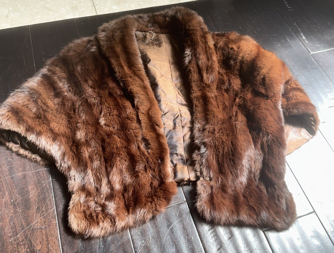 Vtg Fur No Label Fur Cape Shawl Womens Winter Cold Fall MCM Opera