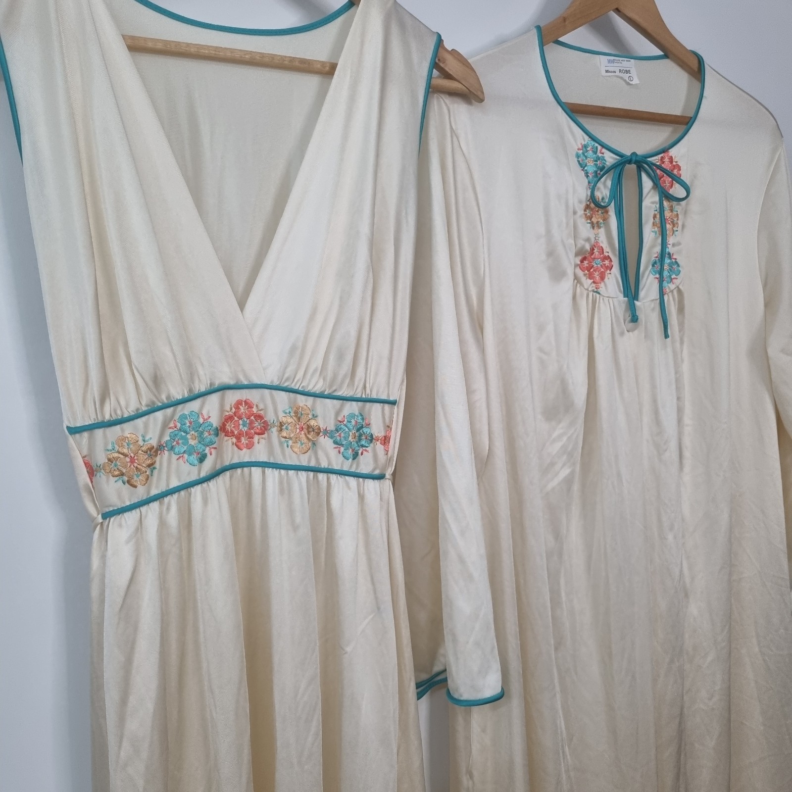 VTG Set 2 Peice Montgomery Ward Pegnoir Long Nightgown Robe Boho Antron Nylon L
