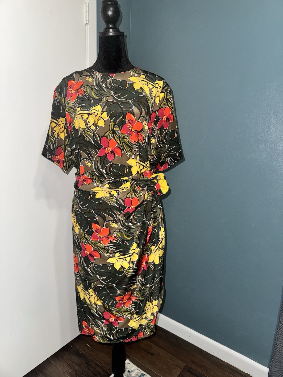 Vintage 1980&rsquo;s Gillian 100% Silk Bright Floral Dress Wrap Size 12 Botanical