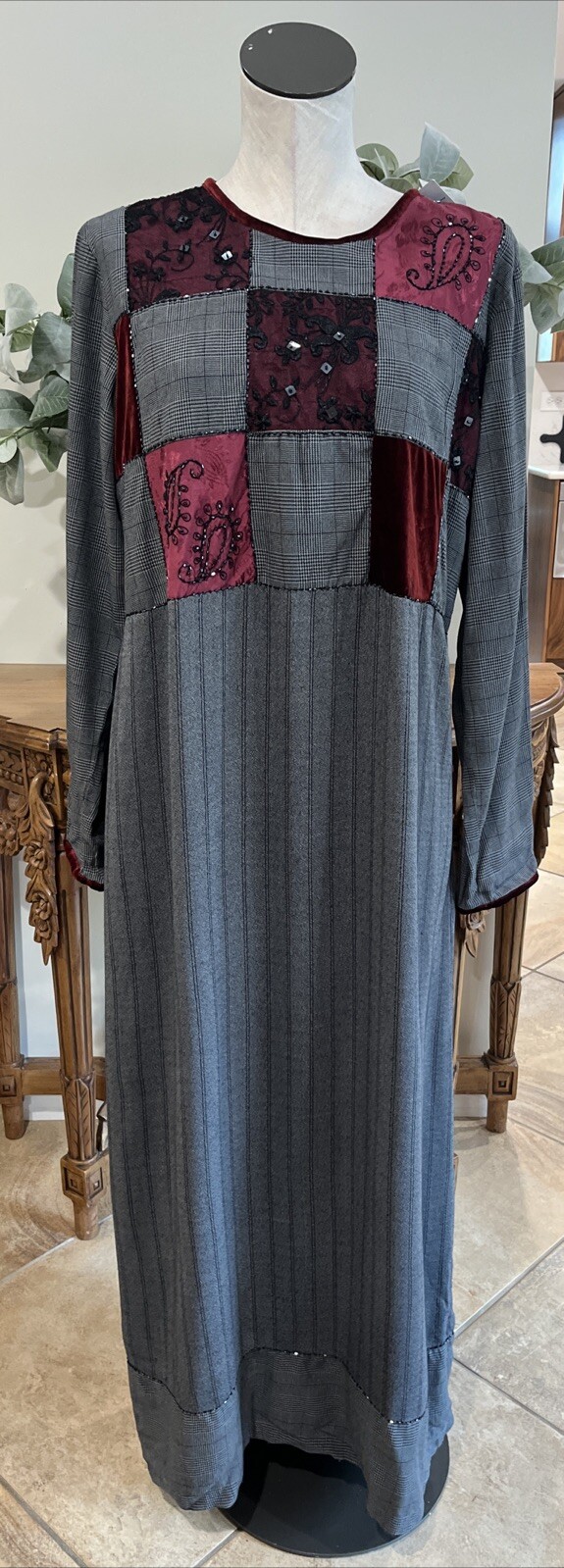vintage faith celia forrester women Small beaded patch Cottage Maxi dress EE