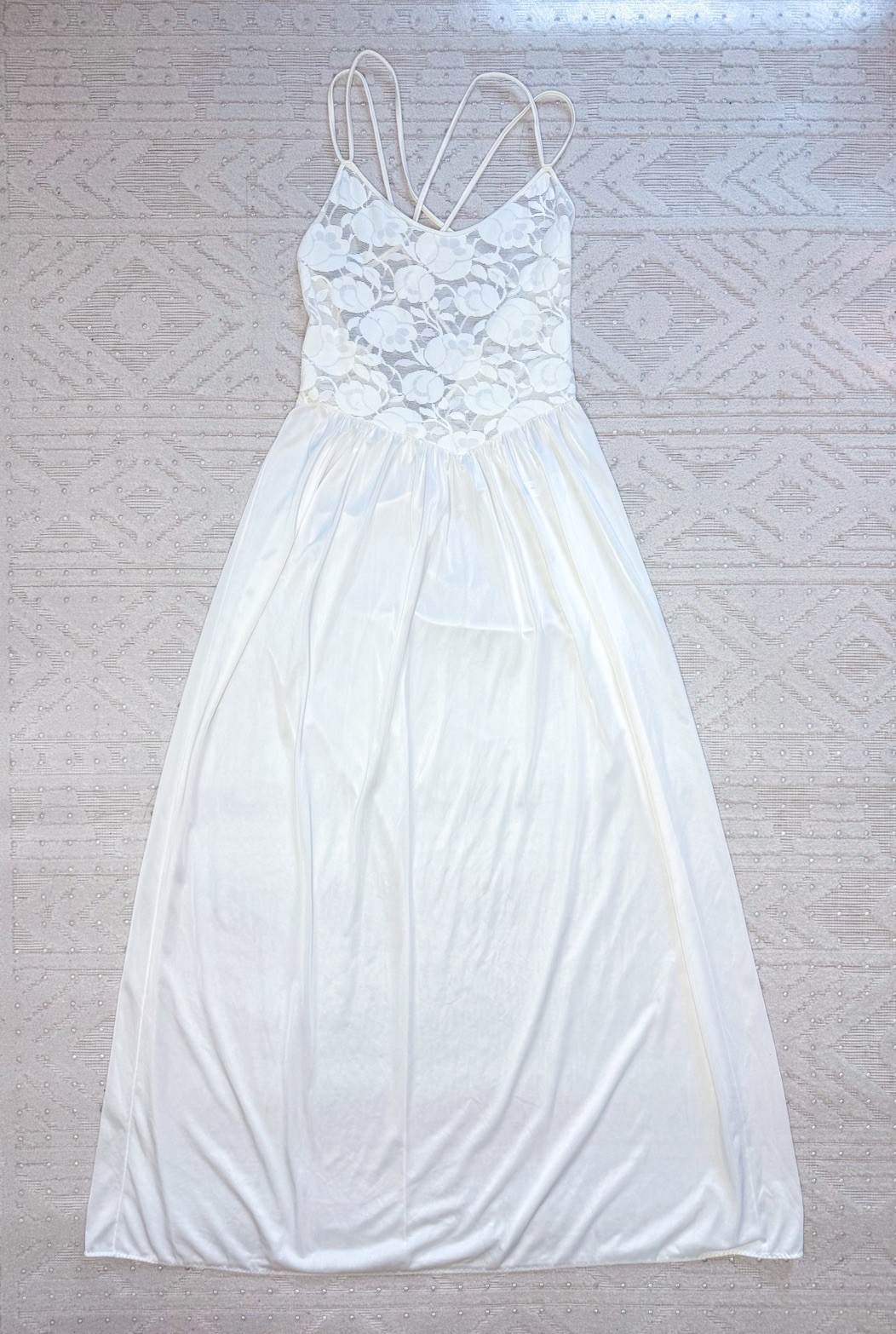 Vintage Olga Nightgown Large Stretch Lace & Satin 96288 White Christina