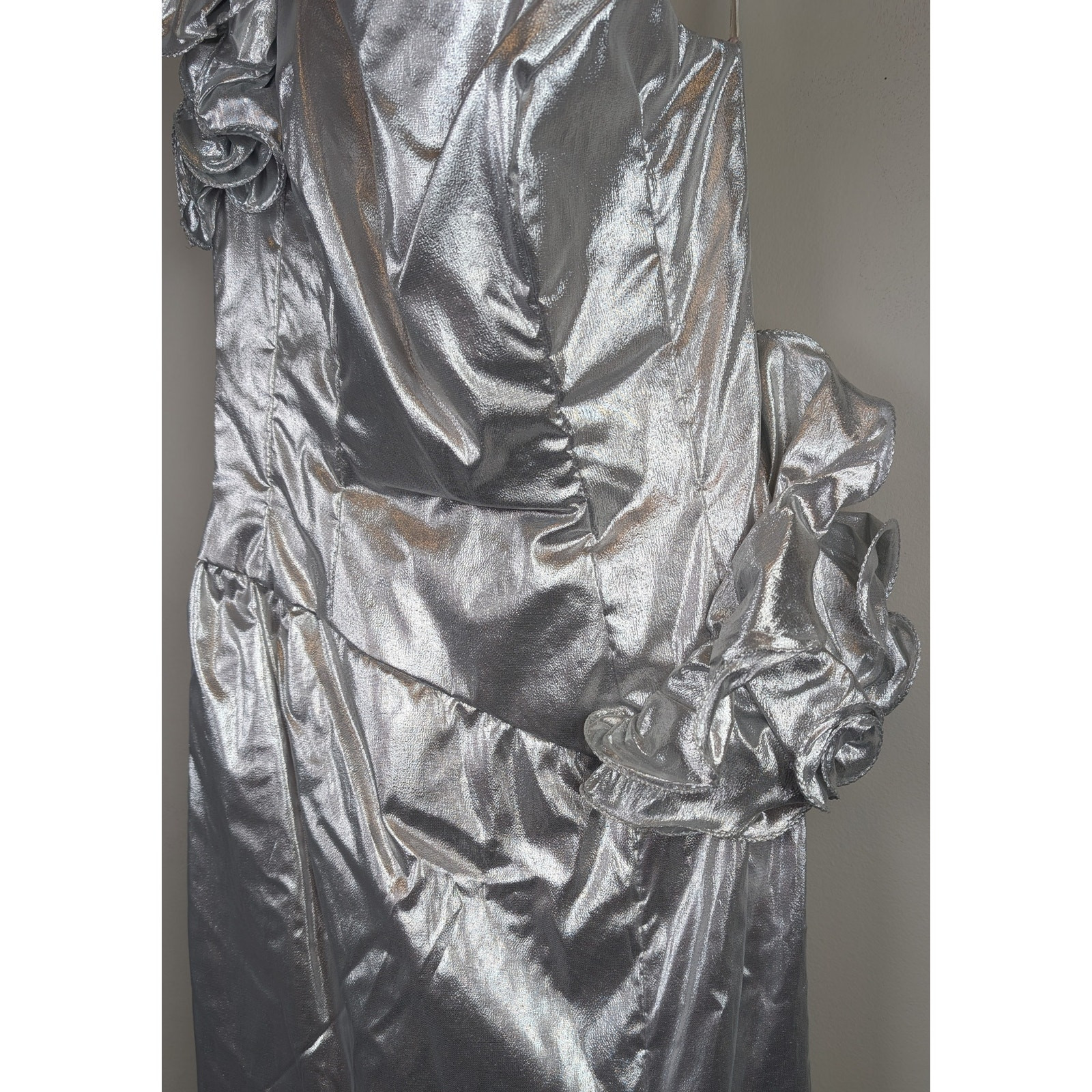 NWT Vtg Mike Benet Formals Ruffle One Shoulder Column Dress Metallic Silver 10