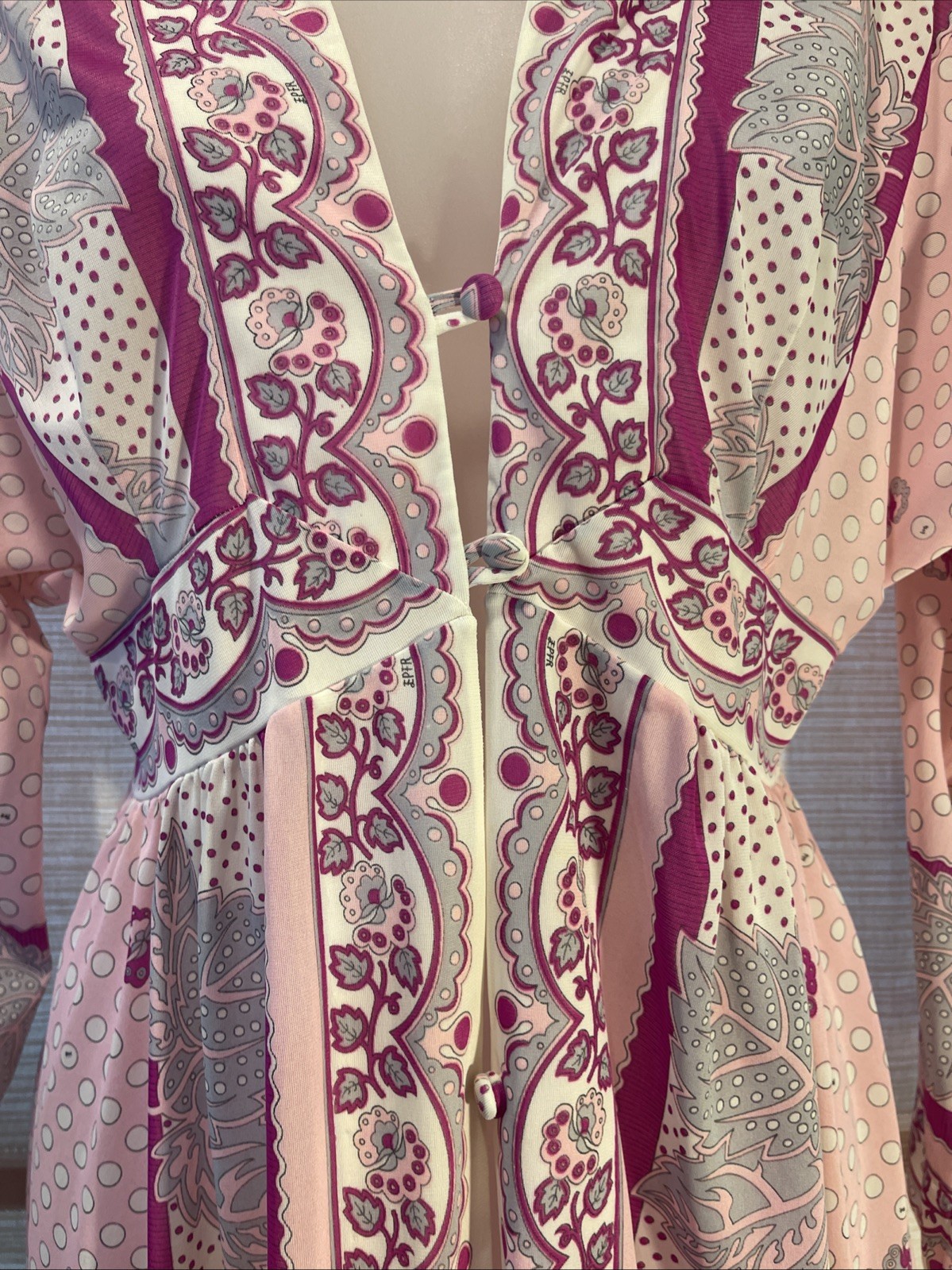 VTG 60&rsquo;s Emilio Pucci for Formfit Rogers Pink Floral Nightgown/Robe Set~XS~EUC
