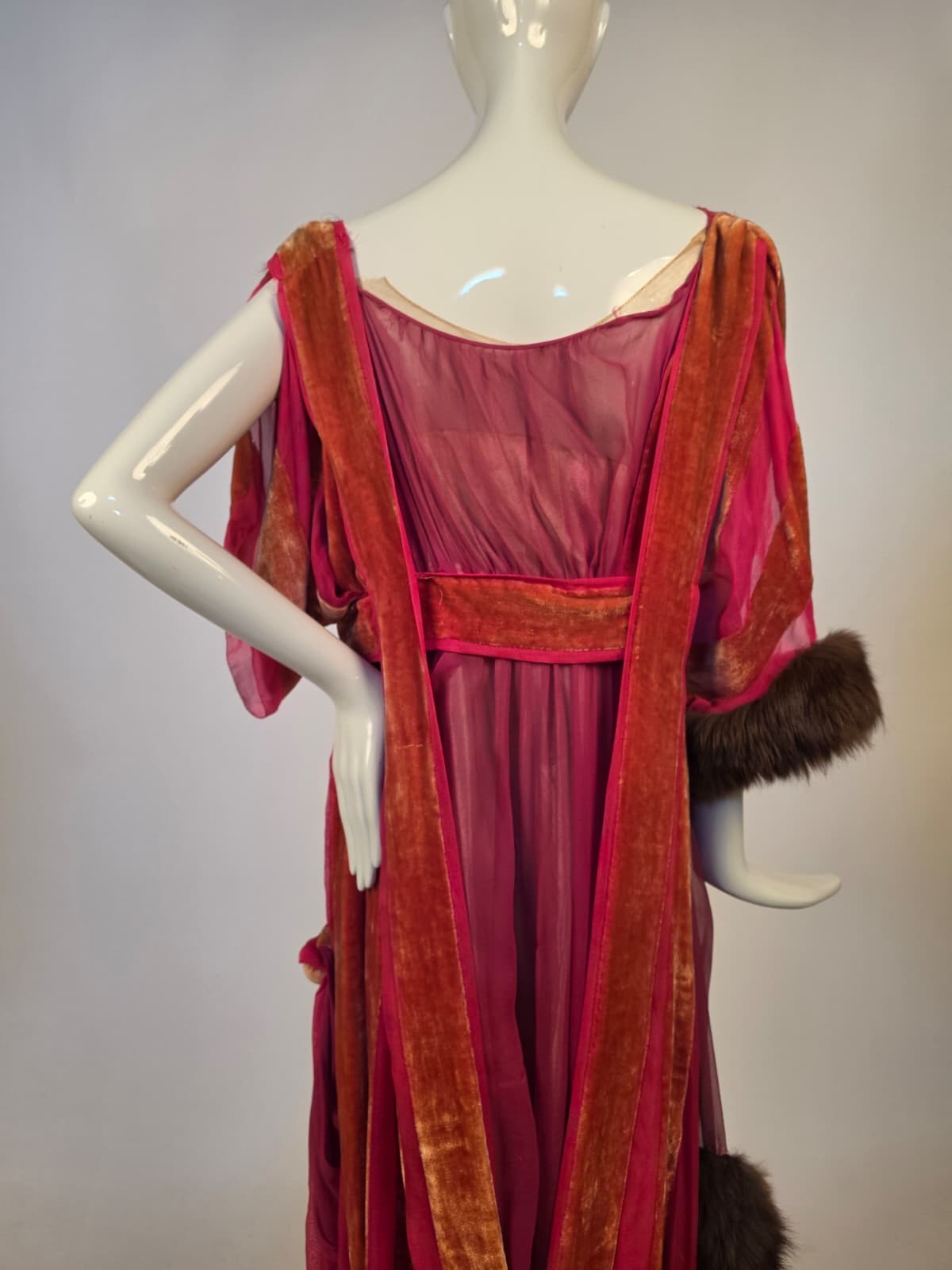 EDWARDIAN SILK CHIFFON EVENING DRESS W VELVET COVERED BOB DETAILS + FUR – AS ACQ