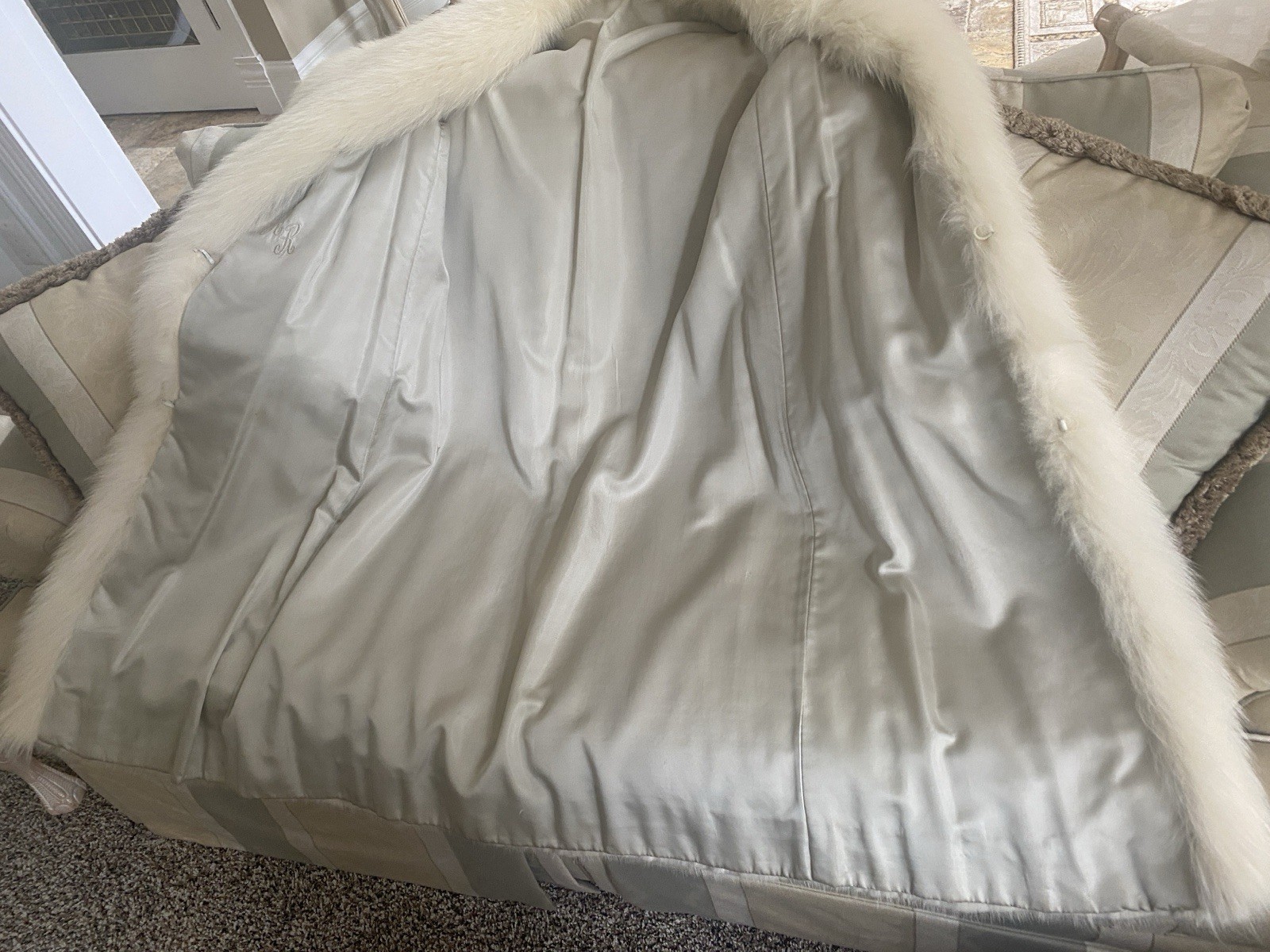 Winter White Full Length Female Mink Coat/Fox Tux Front And Sleeves /W Mink Hat