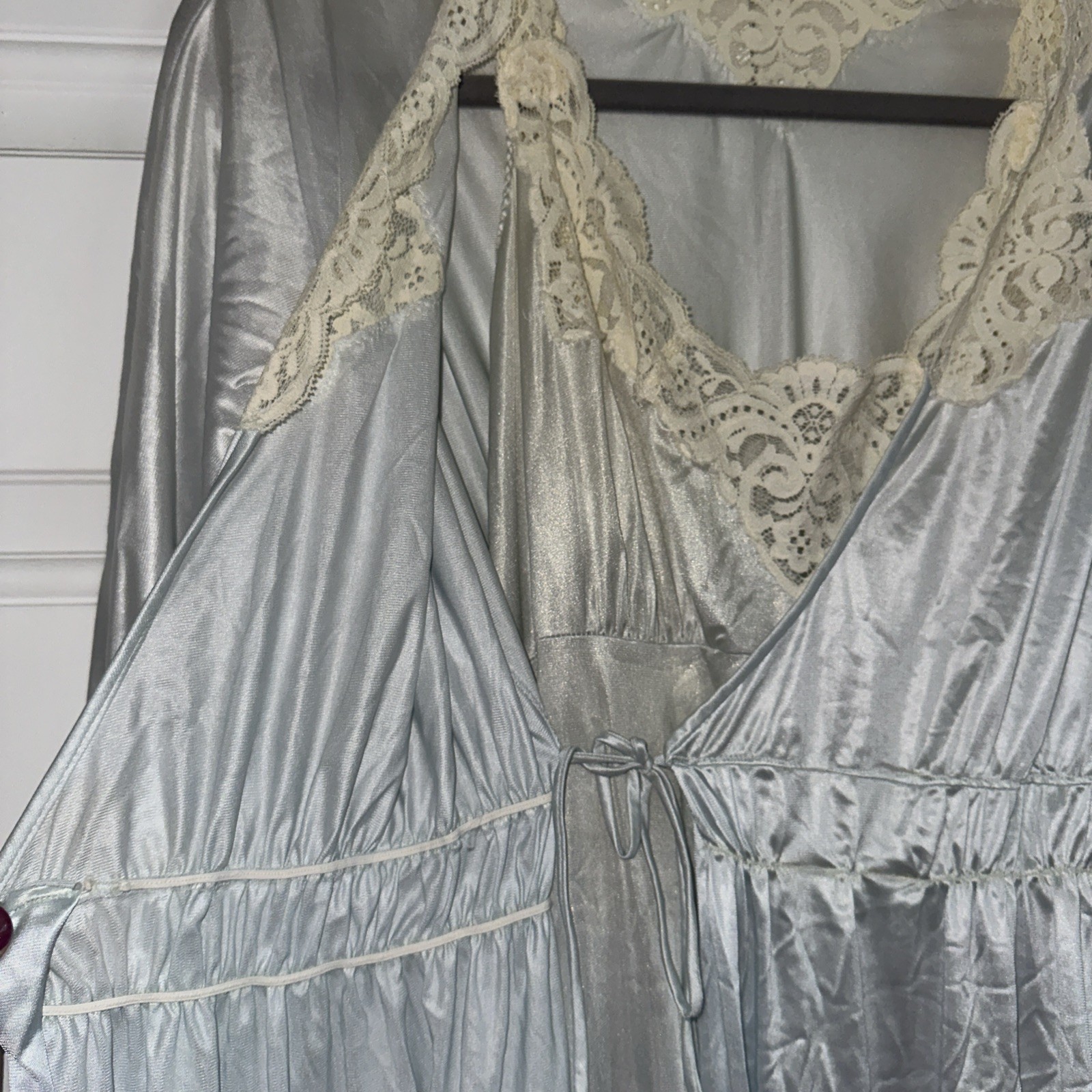 Vintage Miss Elaine Long Lt Blue Nightgown Peignoir Robe Set Petite Union USA