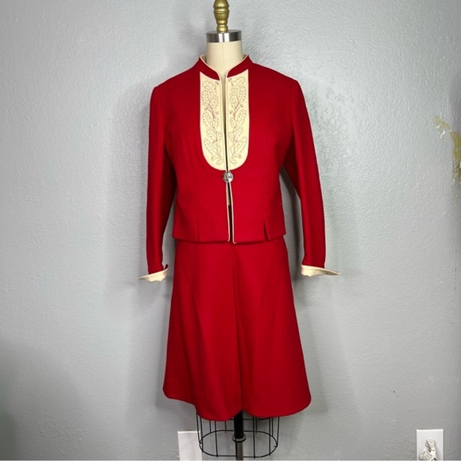 VINTAGE HAMMERER AUSTRIA RED WOOL SKIRT SUIT, EU 40, US small