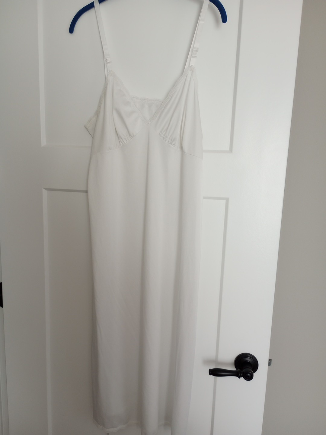 Women&rsquo;s VTG Shadowline White Nylon Full Slip Size 40 X 30
