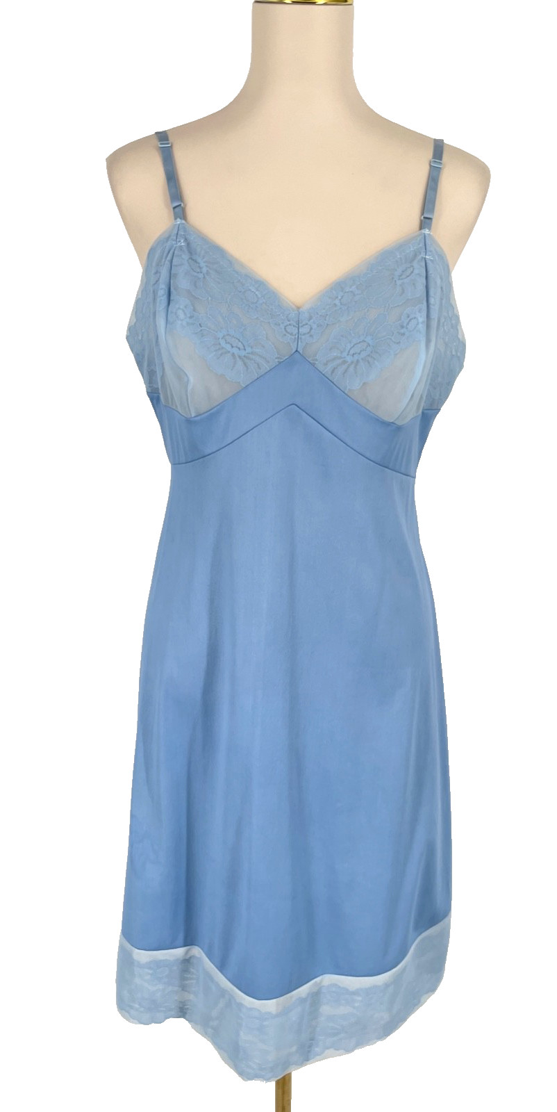 VTG Vanity Fair Womens size 38 Blue nylon Nightgown dress with lace v-neck slip