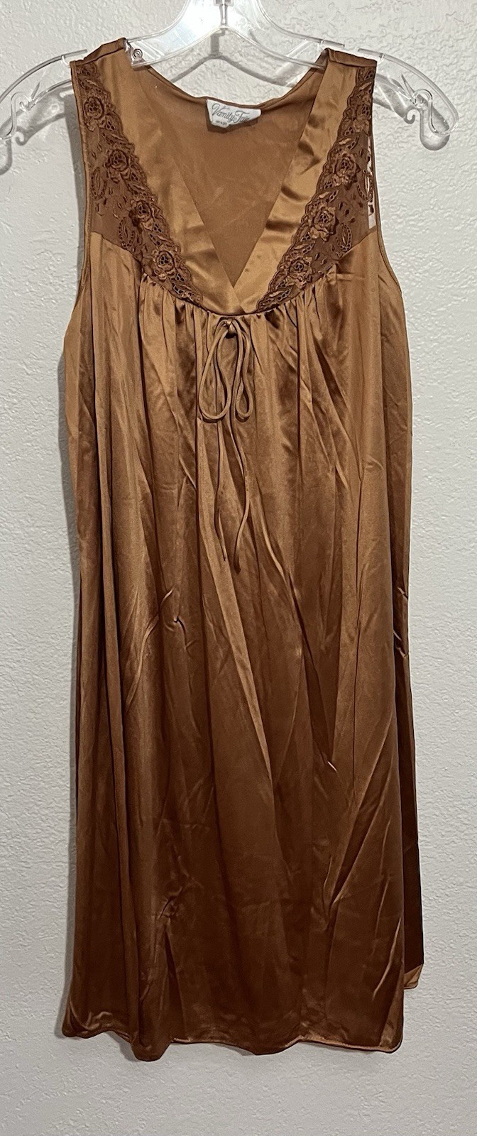 VTG L Sm VANITY FAIR Rich Bronze Soft Nylon Nightgown Chiffon FANCY Lace 70s