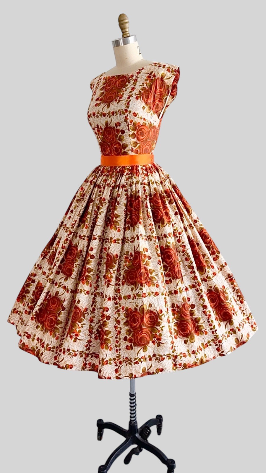1950s 1960s Rose Print Cotton Sundress Floral Novelty Roses Bouquet Pinup Dress