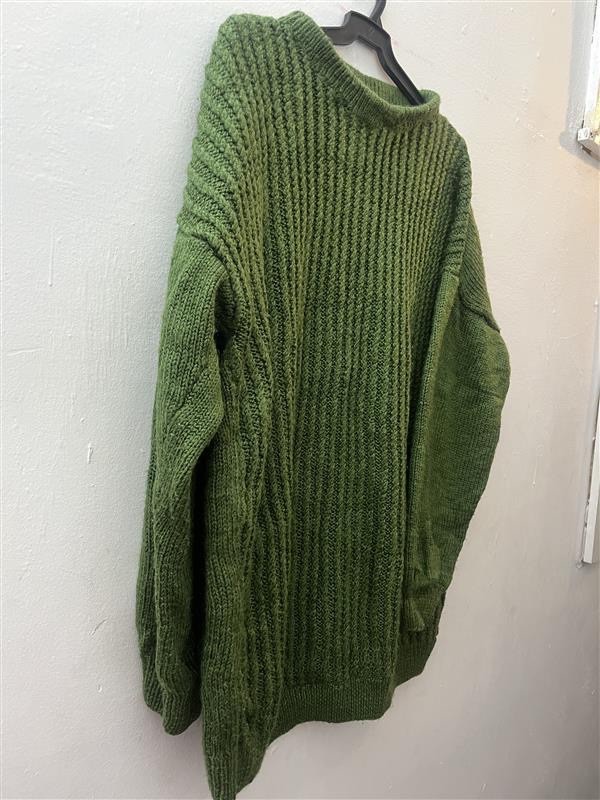 Vintage 1990s Handmade Green Wool Sweater – Cozy Knit Pullover, Family Heirloom