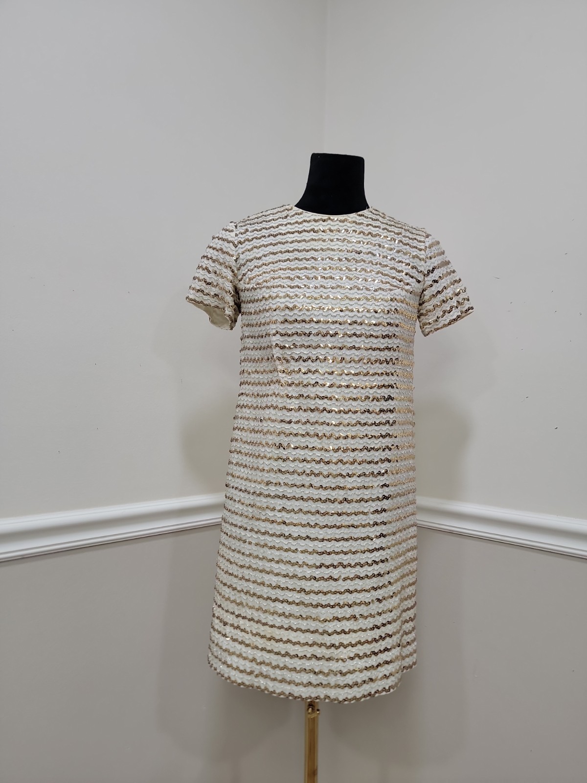 VTG Jr Theme Ivory Gold Sequin Shift Dress Mod Cocktail Party Mini Sz