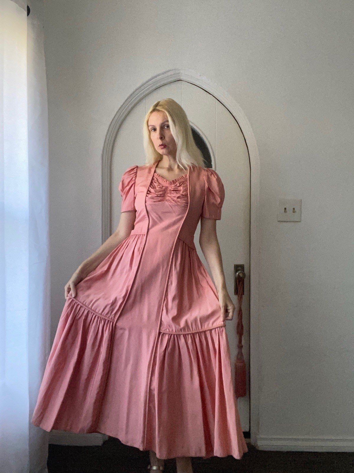 Vintage 40s Handmade Mauve/Pink Taffeta Ruched Bodice Side Zip Dress Sm