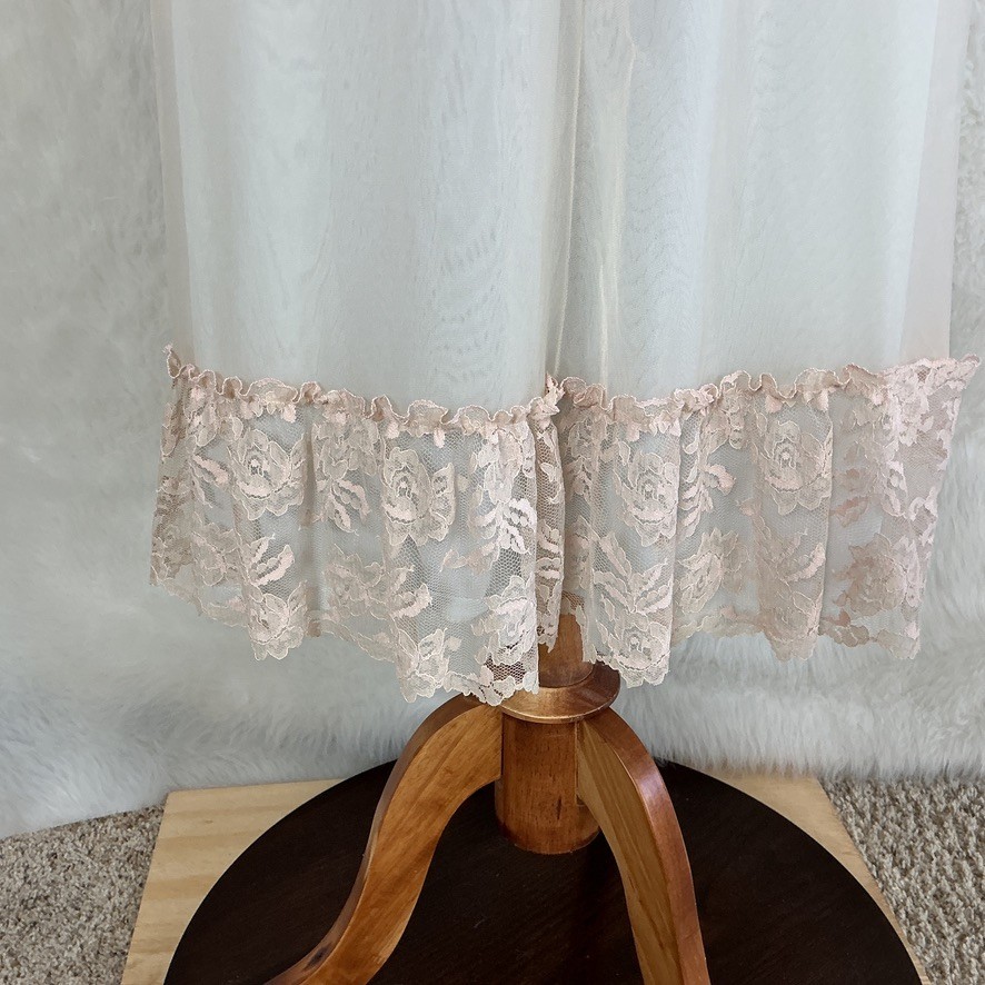 Vintage 50s Odette Barsa Ivory, Blue & Pinkish Ivory Lace Trim Nylon Nightgown L