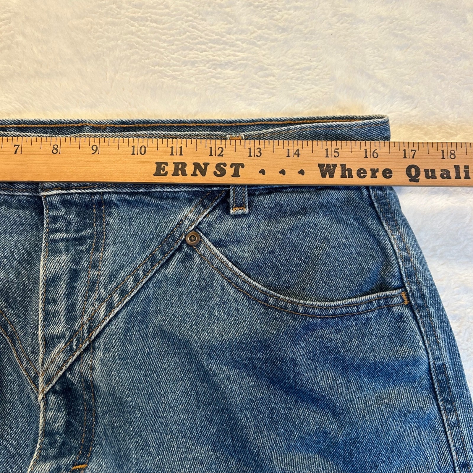 Vintage 80s 90s Ozark Mountain Jeans Women&rsquo;s High Rise Made in USA V-Yoke 33×32