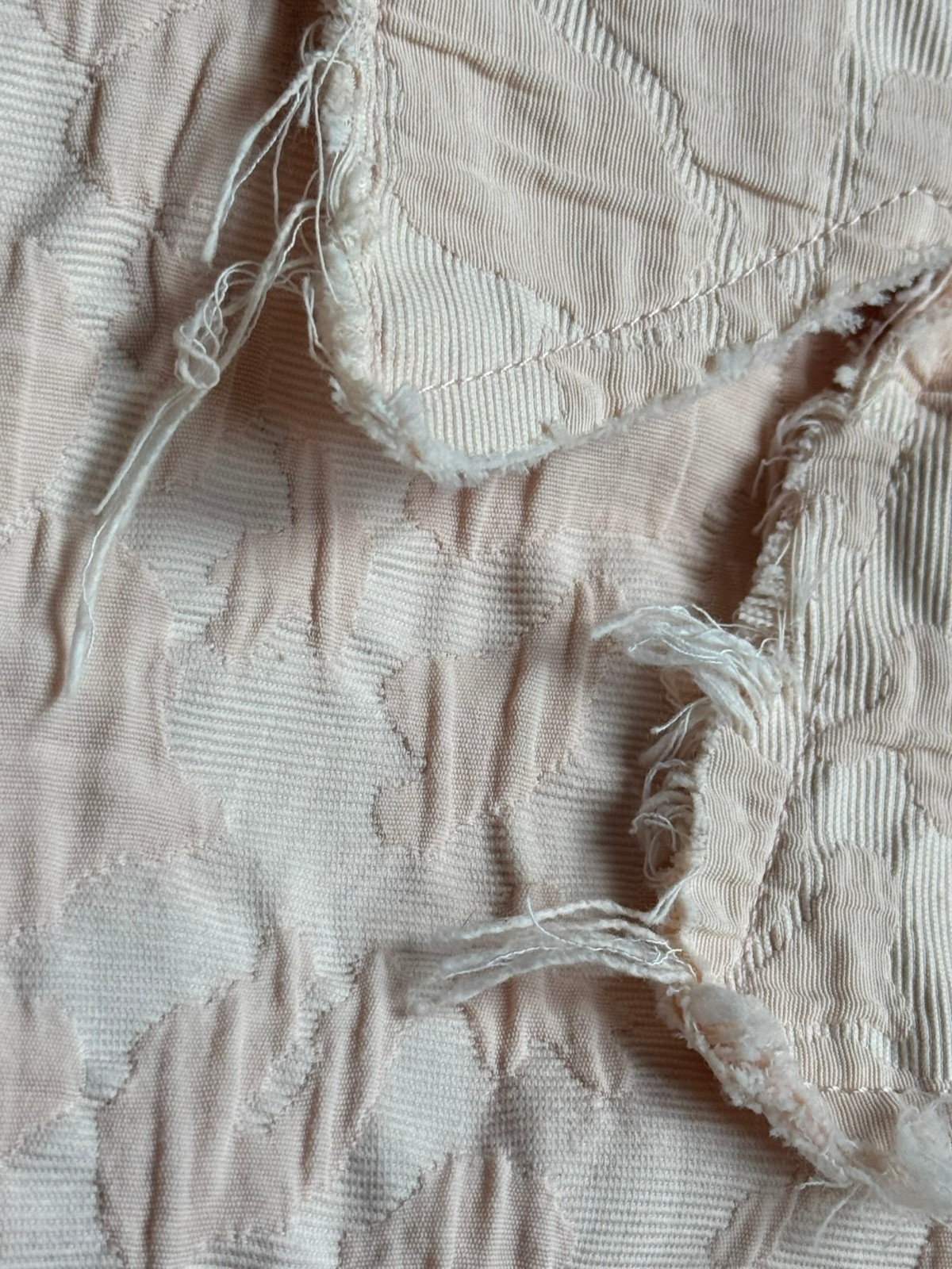 Soft pink brocade jacket with glitter buttons & belt – shabby chic size 40/42