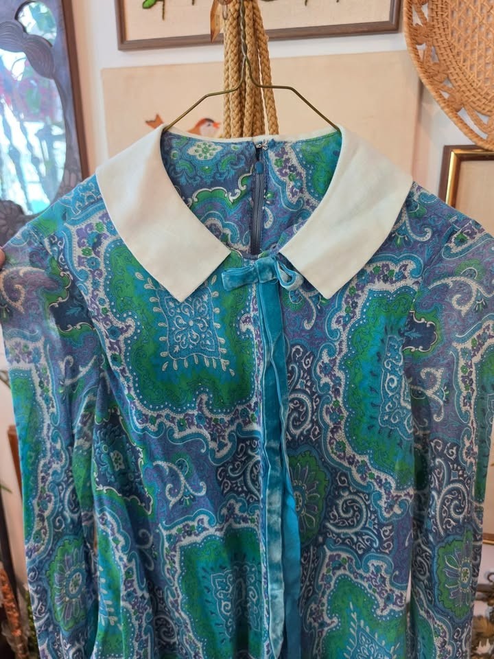 Vintage 1960s/ 70s Junior Touch Mod Groovy Pasley Cotton Mini Dress SM