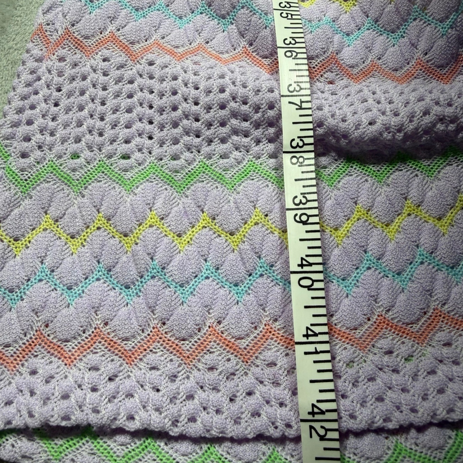 Vintage 70s Lavender Zigzag Knit Polyester Sleeveless Shift Dress Size 12 S/M