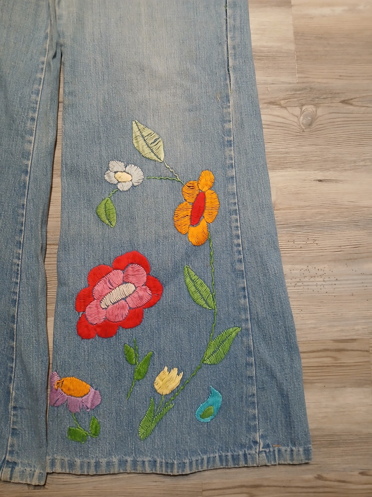 Vintage 70s Denim Bell Bottom Custom Embroidered Flare Hippy 32×28.5 RARE Floral