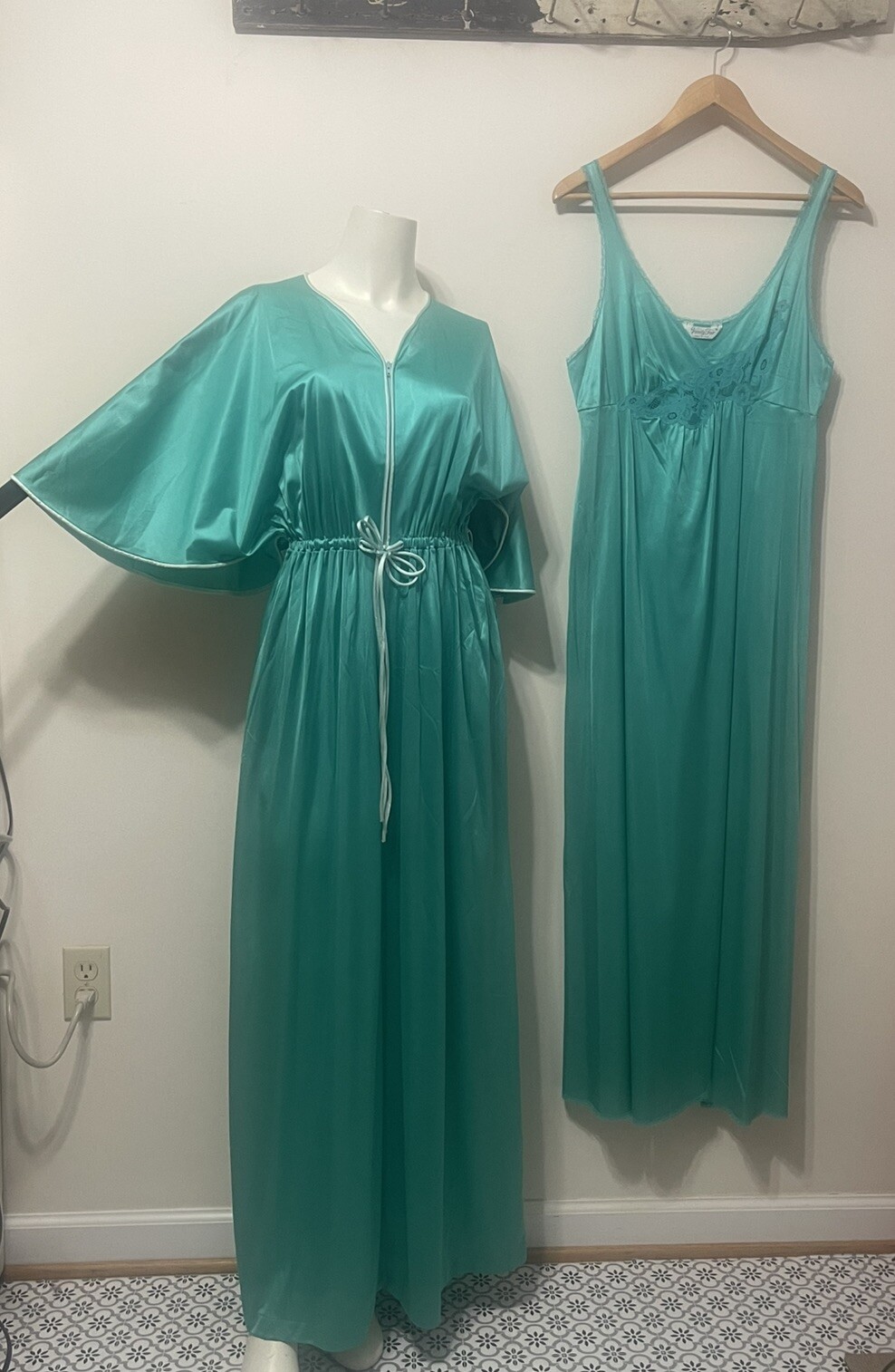 Vintage Vanity Fair Robe Peignoir Dressing Gown Womens M Flutter Teal Boudoir We