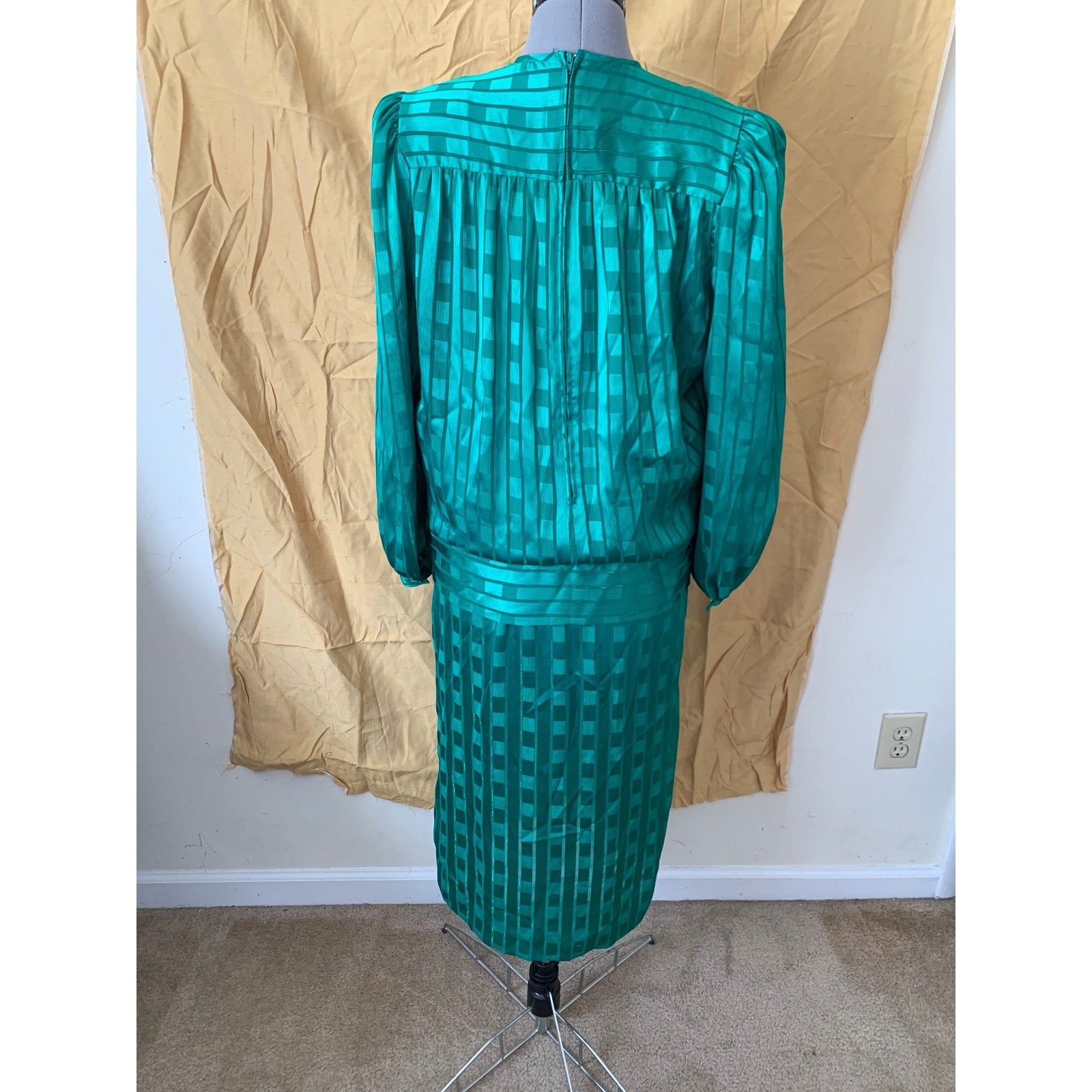 Vintage 80s Emerald Green Metallic Dropwaist Dress Size 8