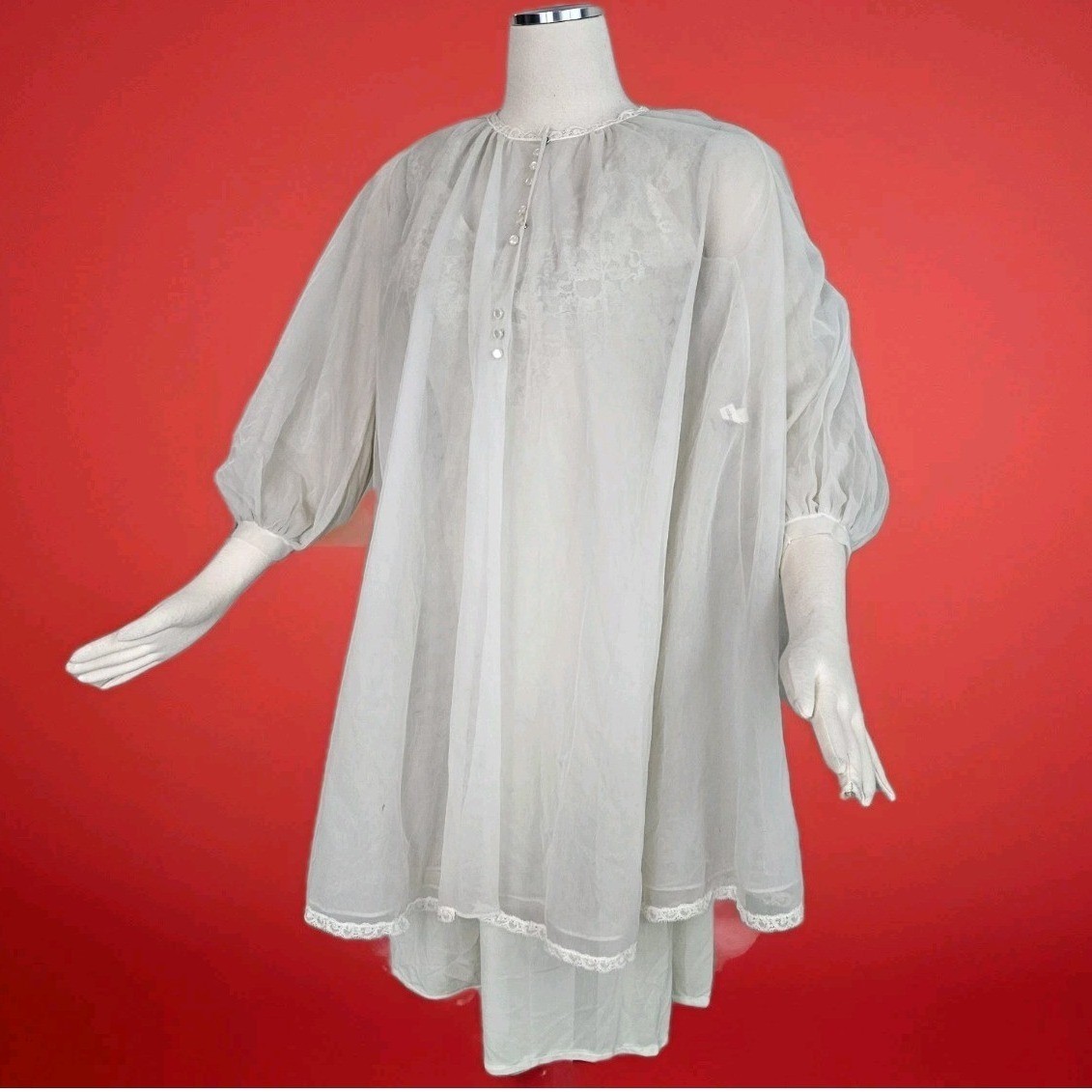 Vintage 1960&rsquo;s Robe Peignoir Lingerie White Chiffon Mod Sheer Duster Ghostly