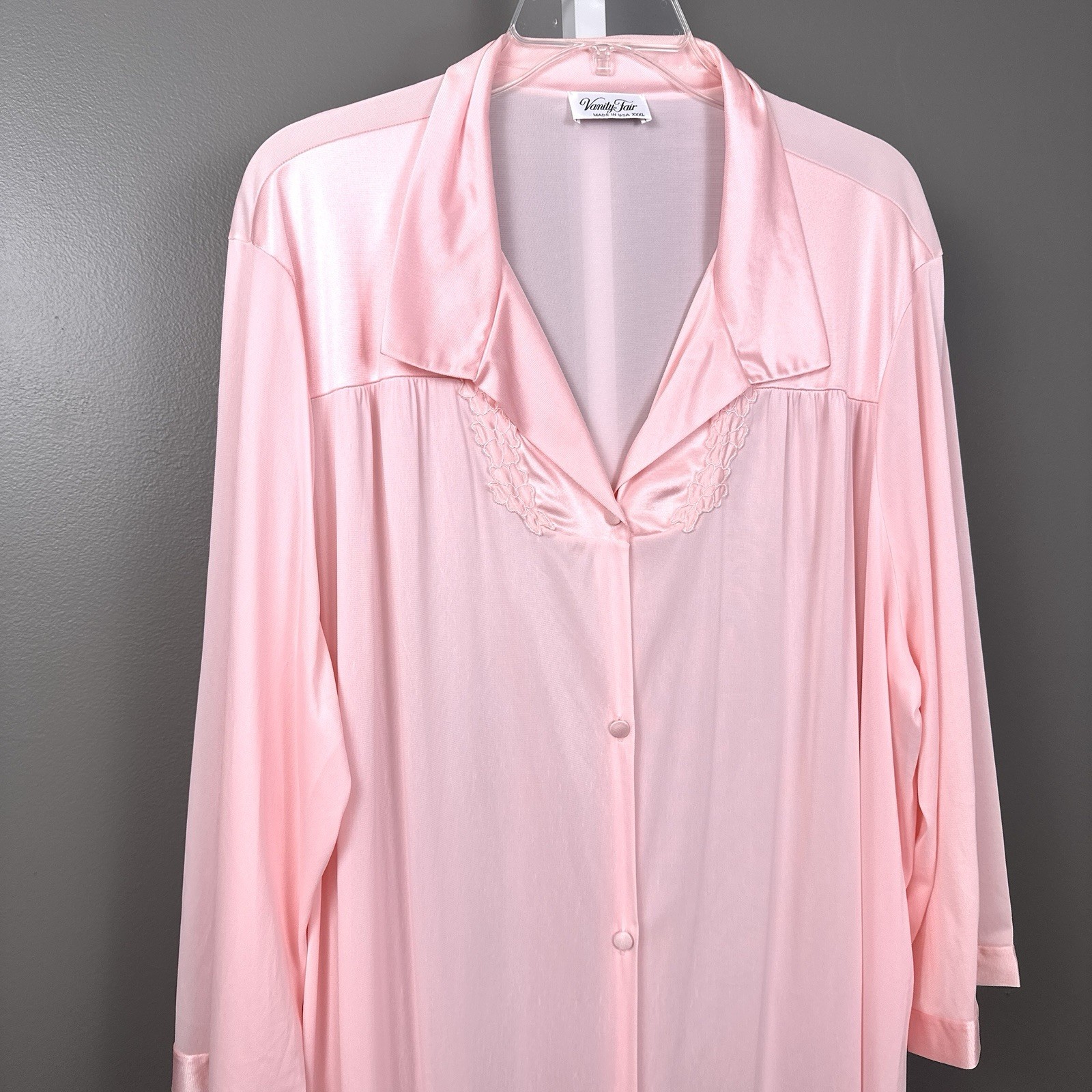 Vintage Vanity Fair Button Up Robe Housecoat Size 3X XXXL 31-807 Baby Pink Nylon