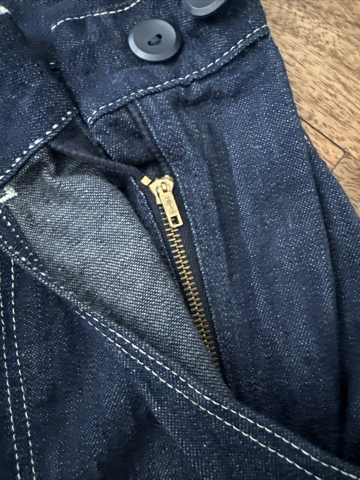 Vintage 1950s High Waisted Side Zip Denim Shorts Size 28