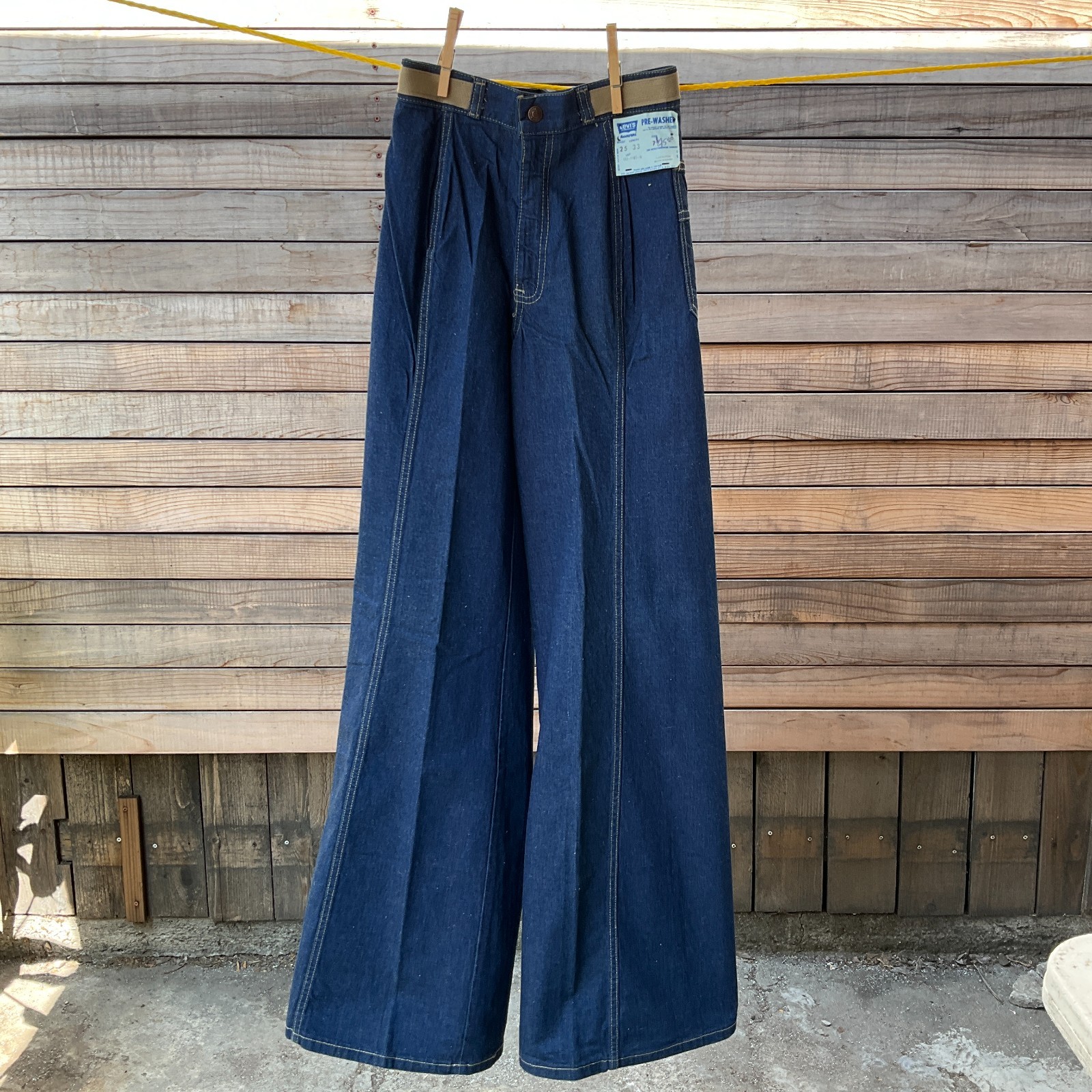 25×33 Vtg 70s Levi’s Asterisks Wide Bell Bottom Jeans Sz 7 Talon USA