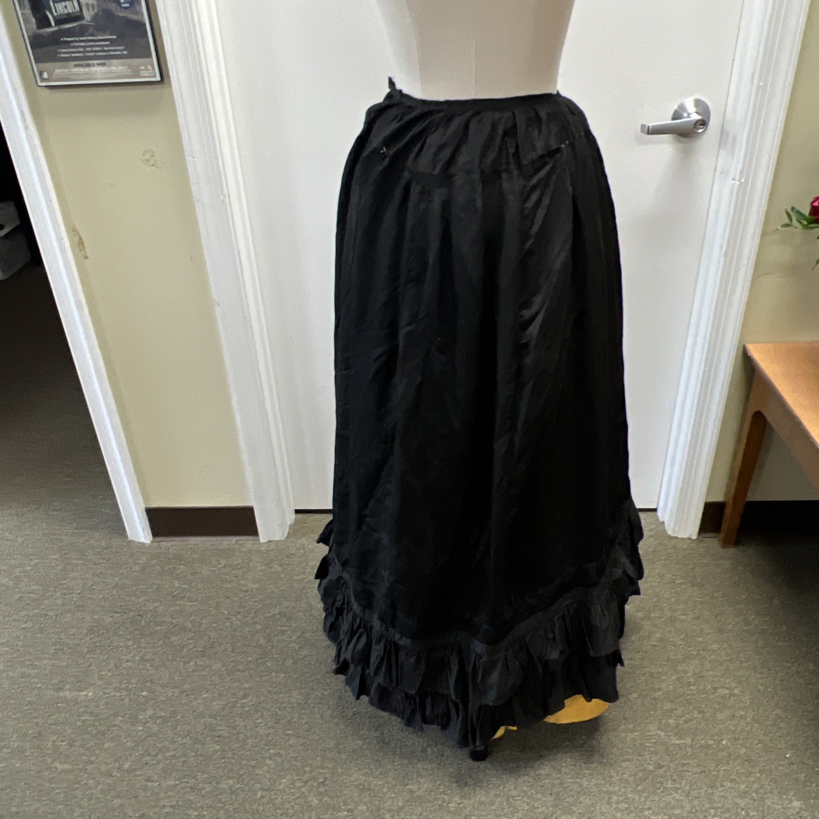 Beautiful Original Edwardian Pattern Black Polished Cotton Petticoat, SZ 26&Prime;-28&Prime;