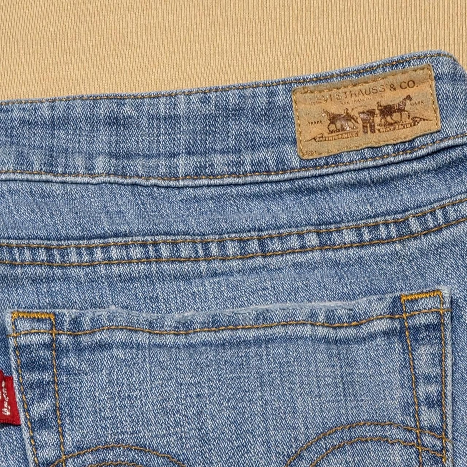 Levi&rsquo;s Strauss & Co. Low Boot Cut 545 VINTAGE womens jeans Size 10 – medium