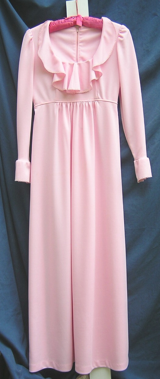 WOMEN&rsquo;S / GIRL&rsquo;S~PROM~DRESS~VINTAGE 1973~PINK~MEDIUM SIZE~LONG SLEEVE~SLIP~USA