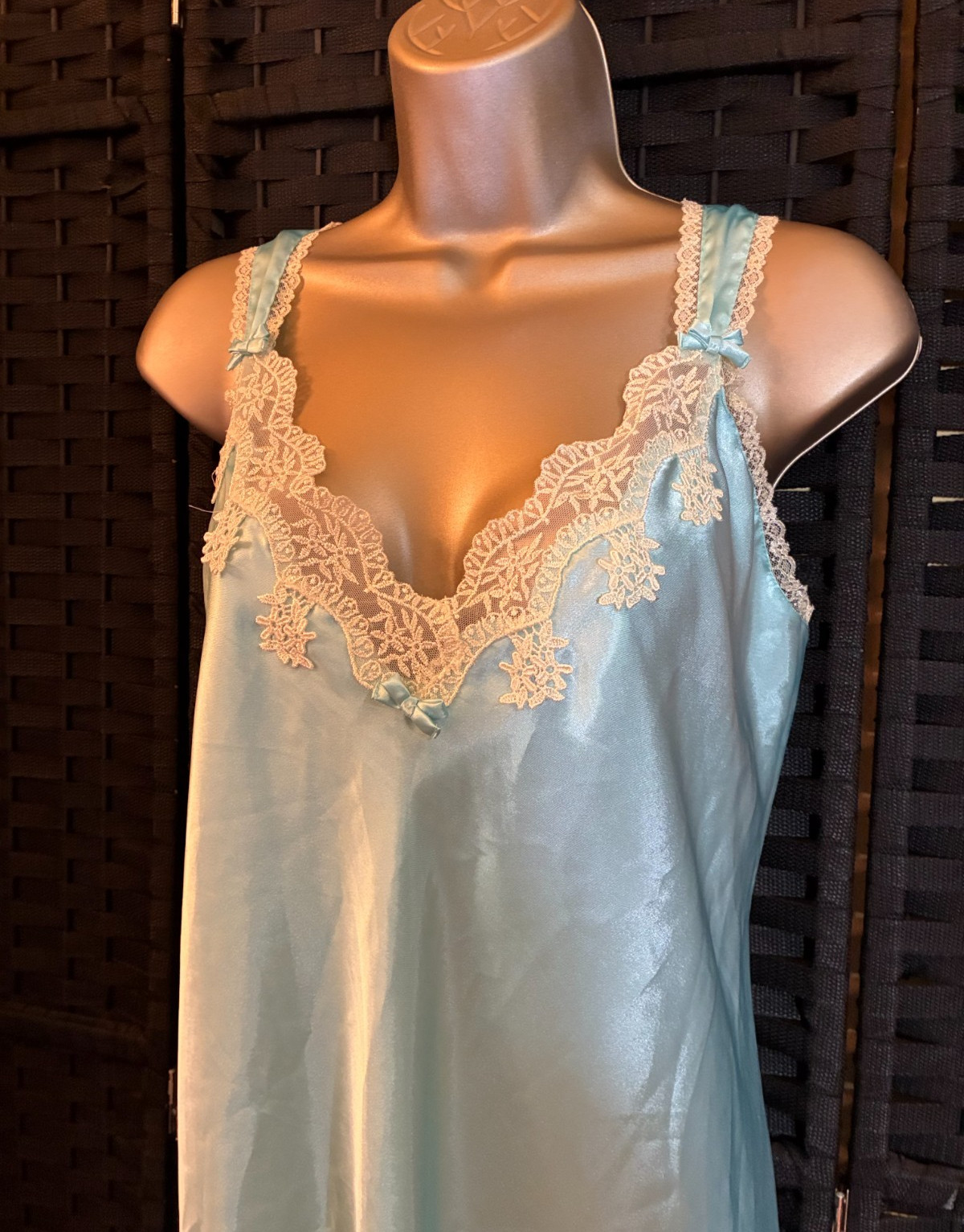AQUA BLUE SLIP CHEMISE NIGHTGOWN Large Short Lace Flirty Nightie Liquid Satin