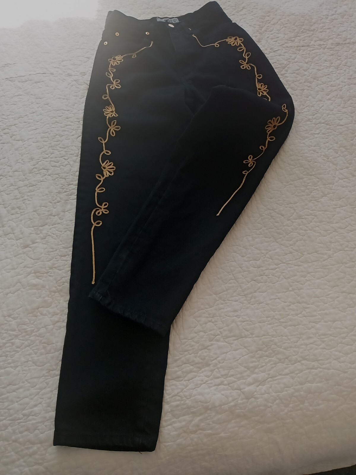 Sz 7 Vintage IOU Basic Blues Womens Black Denim High Waist Mom Jeans Gold Trim