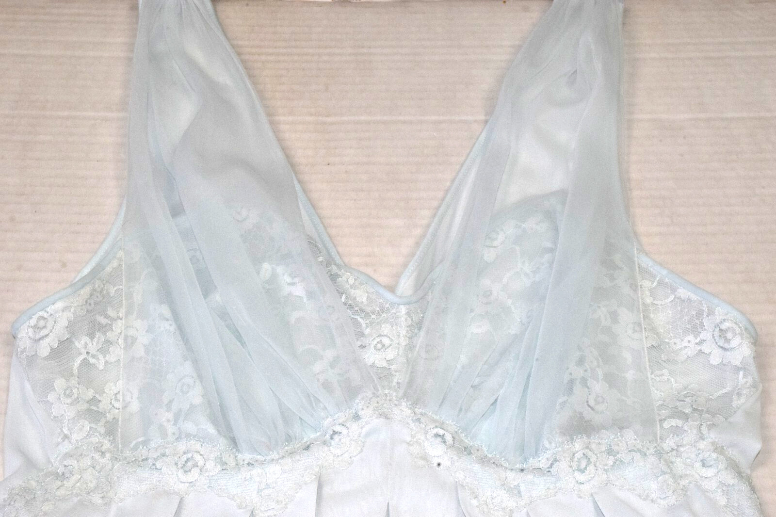 Vintage Nightgown Vanity Fair Size 34 50s Powder Blue Nylon Sheen Lace Bodice