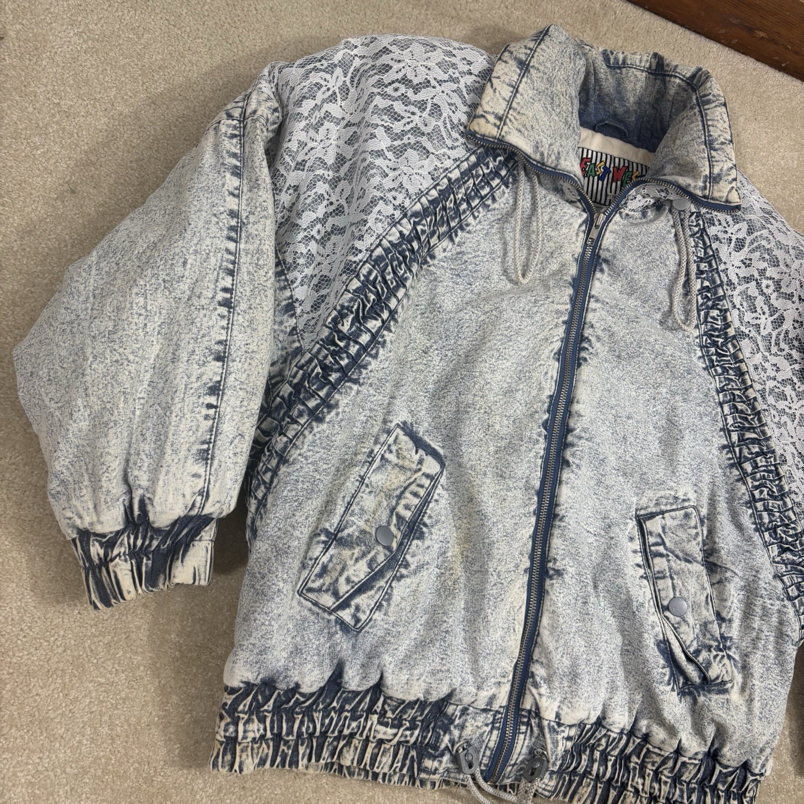 Vintage Original 80s East West Acid Wash Denim L Puffer Jacket Small Floral Lace