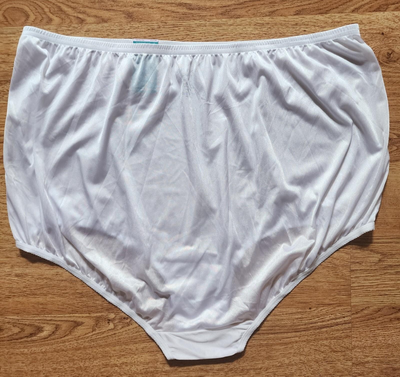 NWT Vanity Fair Size 11 / 4XL White Nylon Panty Brief Semi Sheer Cotton Lining