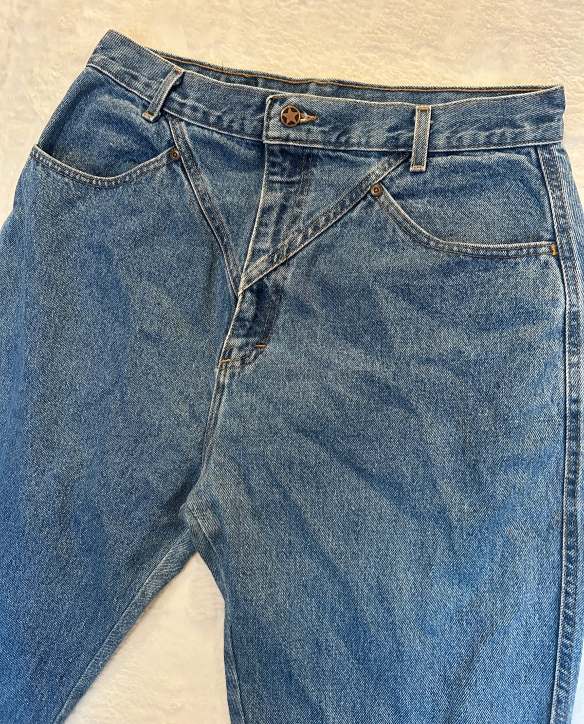 Vintage 80s 90s Ozark Mountain Jeans Women&rsquo;s High Rise Made in USA V-Yoke 33×32
