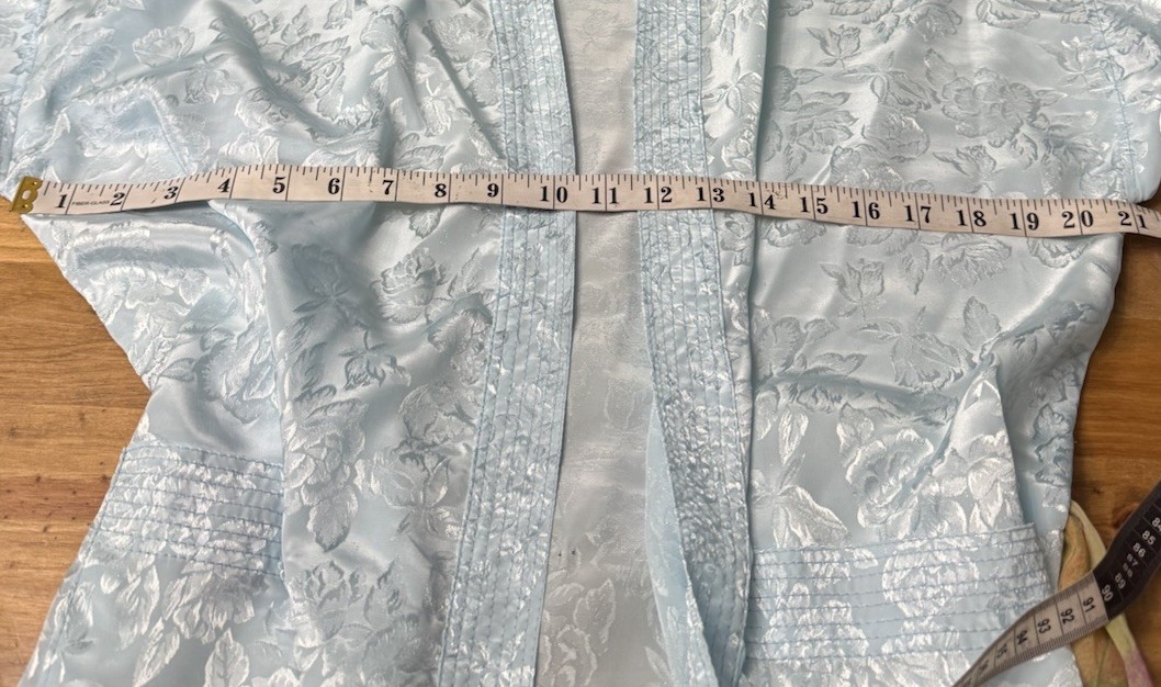 Vintage 100% Silk Robe 1980s Thailand