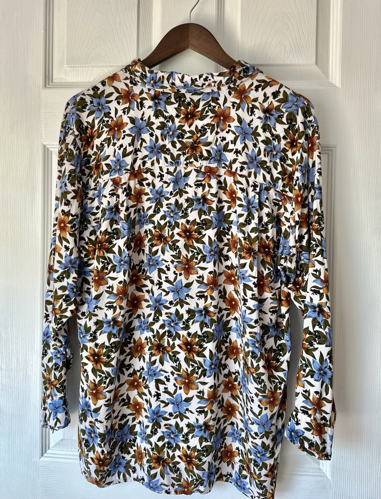 Vintage 90’s Nordstrom BRASS PLUM Floral Button Up Blouse Women’s Medium Rayon