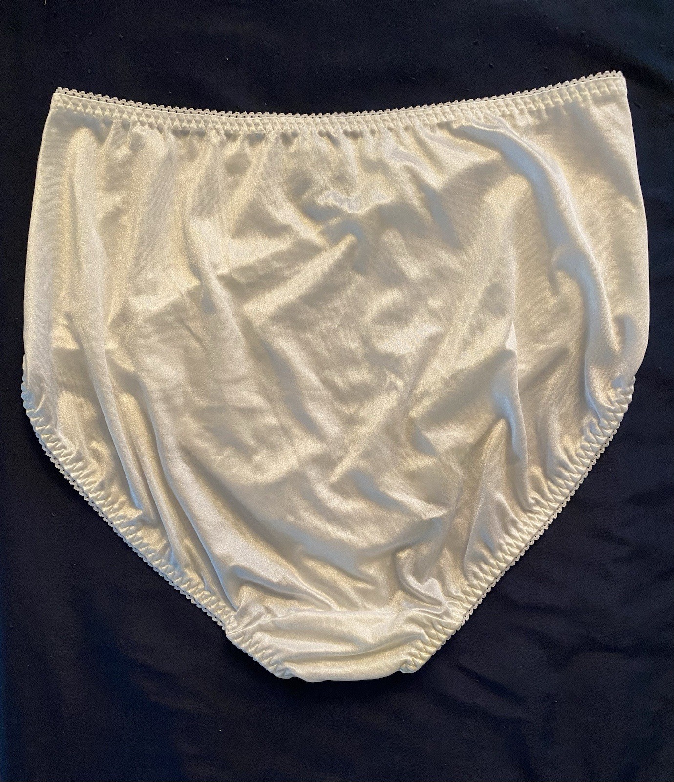 VASSARETTE 3XL White Undershapers Hi Cut Brief Satin Nylon Panties Light Control