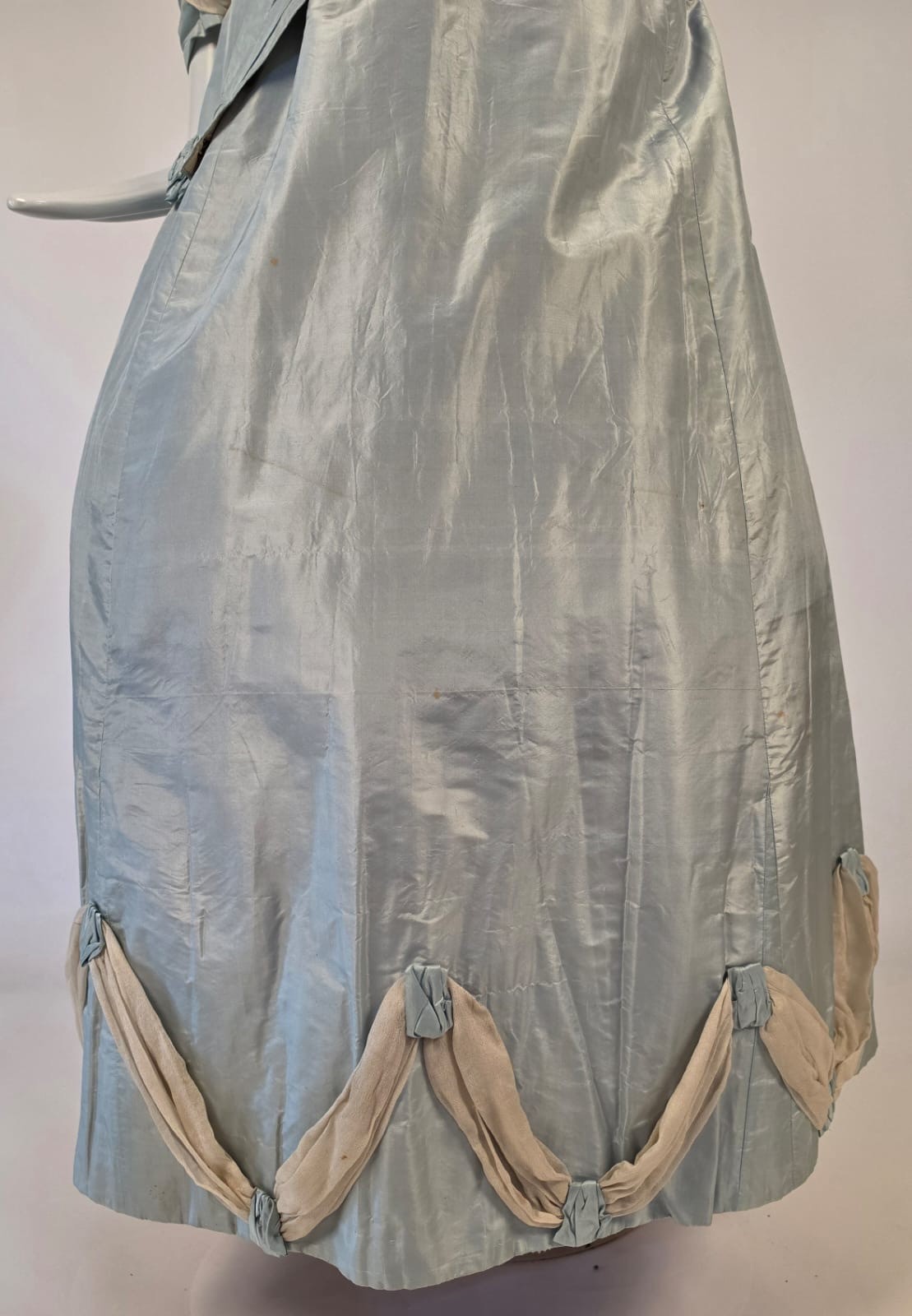VICTORIAN 1890’S ROBIN’S EGG BLUE SILK TAFFETA BUSTLE DRESS W UNUSUAL SLIT PUFF