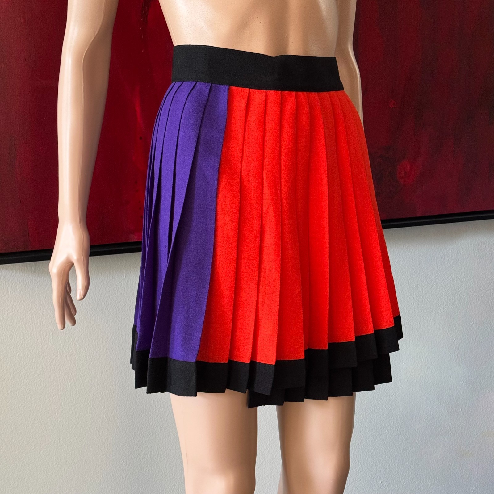 GIANNI VERSACE pleated wool wrap skirt size 42 from F/W 1991/92