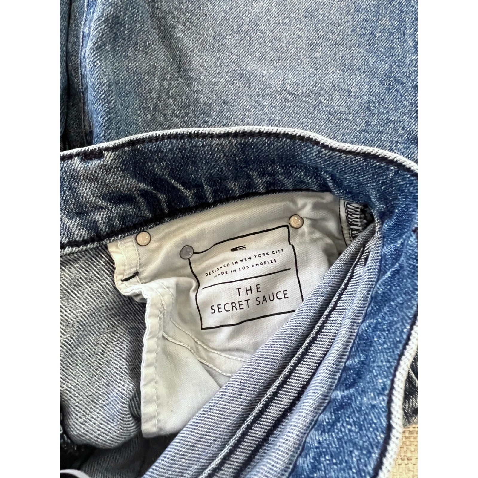 AYR The Secret Sauce Relaxed Straight Leg Blue Jeans in Old School Size 25