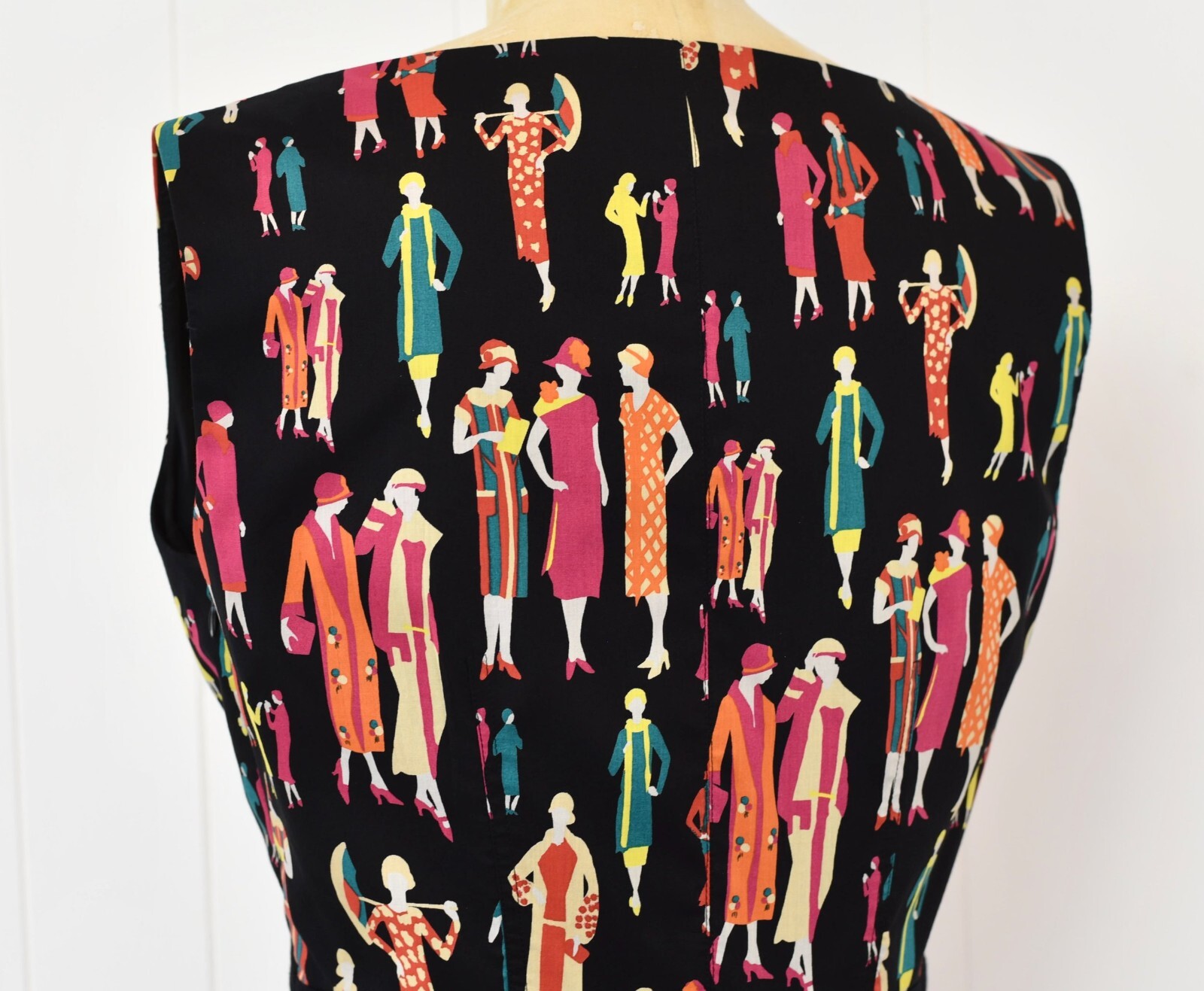 1990s/2000s Y2K Flapper Ladies Art Deco Novelty Print Kay Unger New York Dress