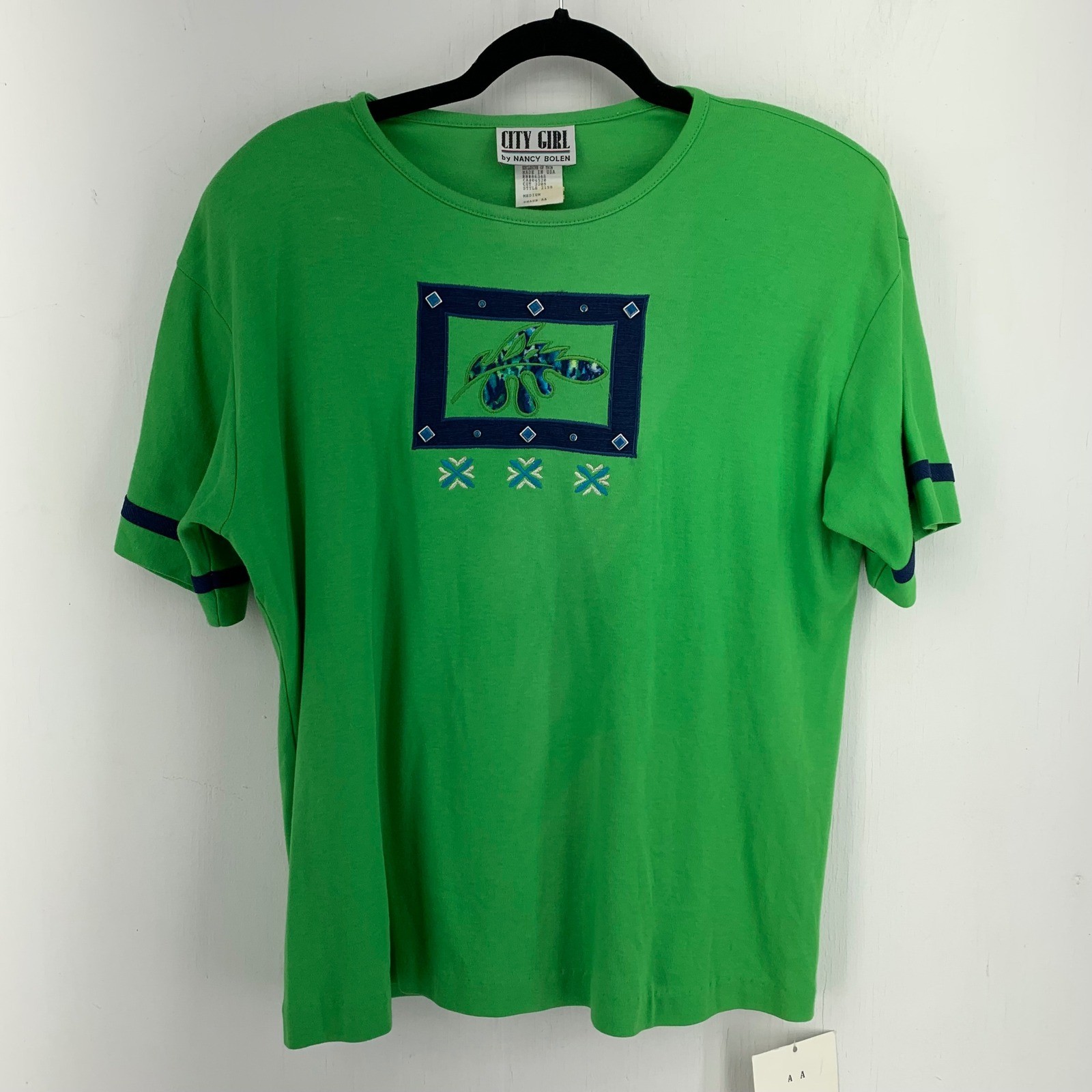 City Girl Nancy Bolen Vintage 90s Green Graphic Patch T-Shirt Womens Medium NEW