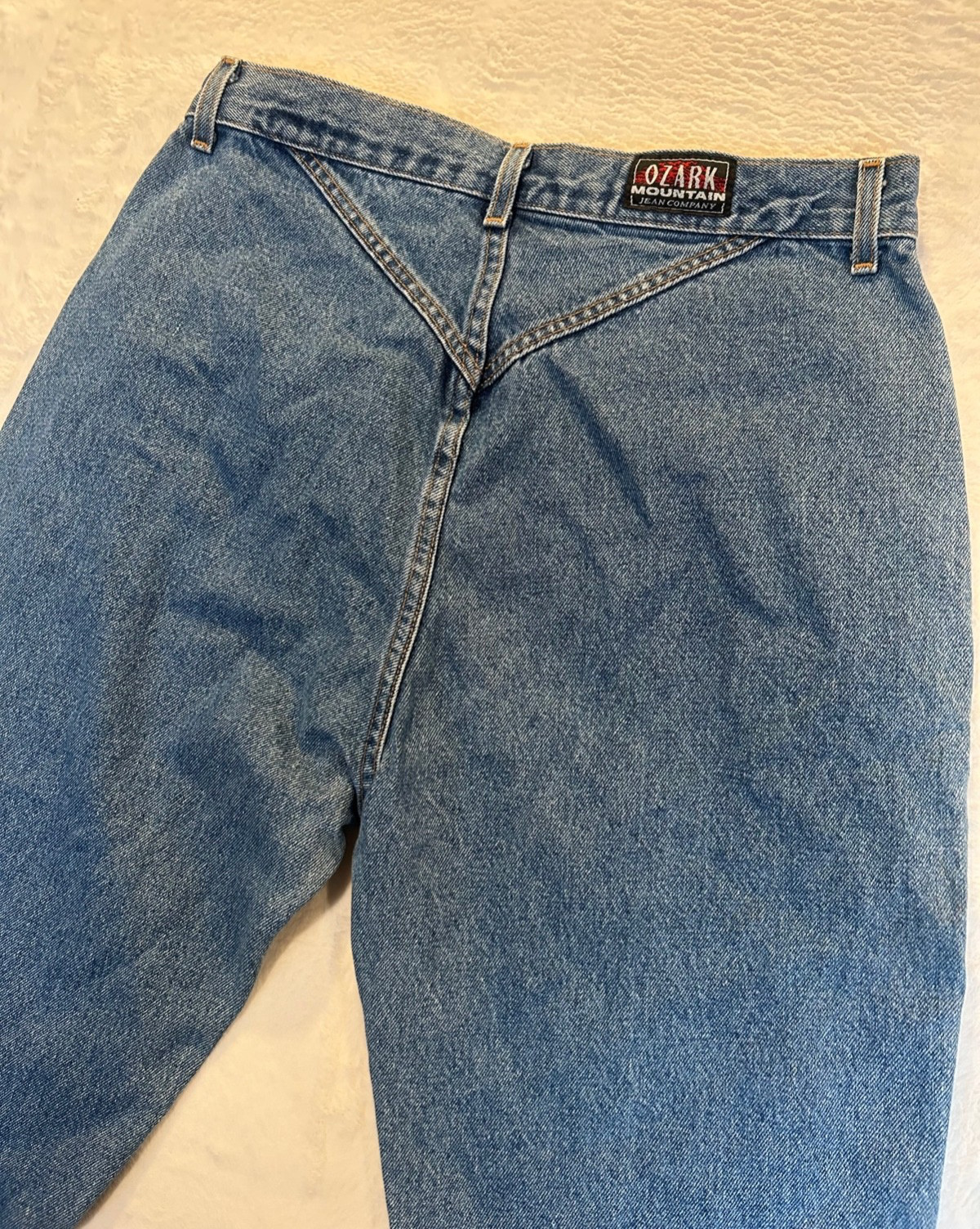 Vintage 80s 90s Ozark Mountain Jeans Women&rsquo;s High Rise Made in USA V-Yoke 33×32